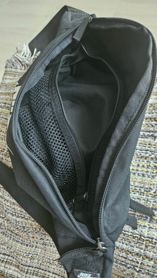 Riñonera Nike Negra