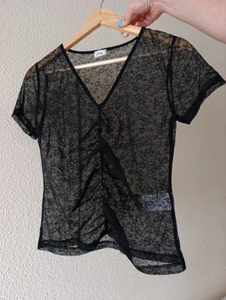 Blusa semitransparente Talla S, da más