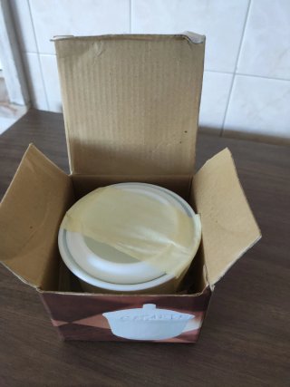 Açucareiro de cerâmica com tampa