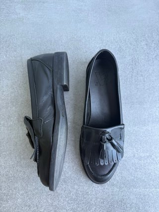 Mocasines negros con flecos