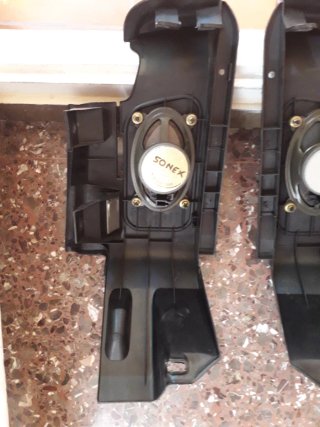 Bandeja trasera con altavoces de origen seat TDI