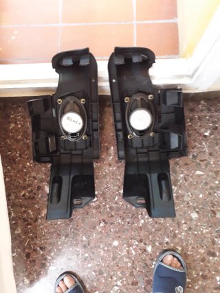 Bandeja trasera con altavoces de origen seat TDI