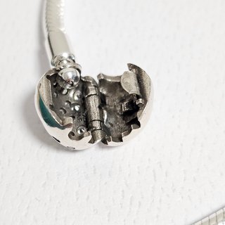 Pulsera Pandora 19cm con charms y caja