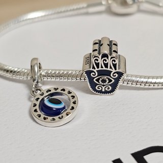 Pulsera Pandora 19cm con charms y caja