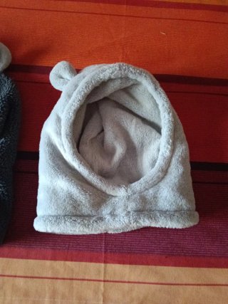 Gorros invierno niño grises