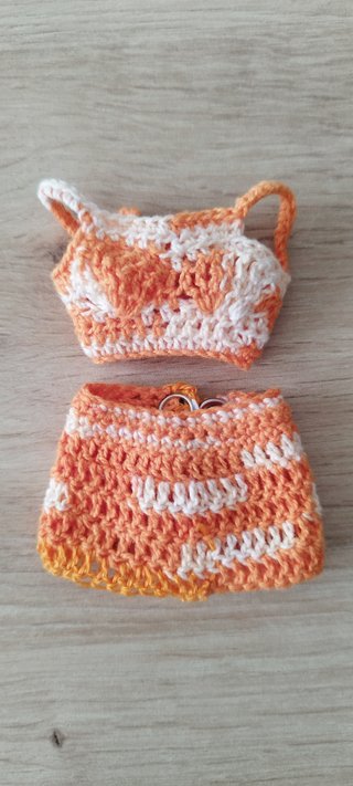 Conjunto crochet Barbie naranja y beige