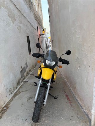 BMW F650GS Amarilla