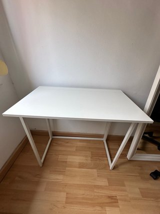 Mesa de escritorio IKEA blanca