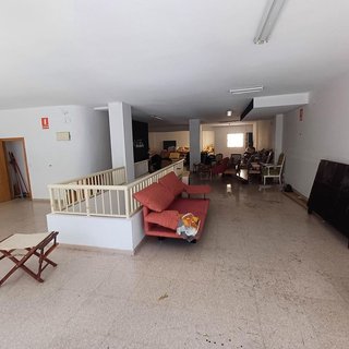 Local comercial en alquiler en Benalúa en Alicante