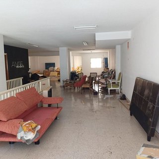 Local comercial en alquiler en Benalúa en Alicante
