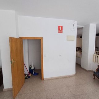 Local comercial en alquiler en Benalúa en Alicante