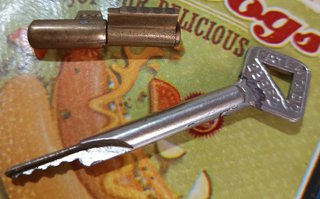 Llave y bombín antiguo