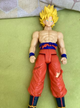 Juguetes Marvel y Goku