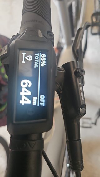 Bicicleta Eléctrica Cube Plata
