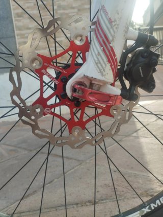 Bicicleta Eléctrica Cube AMS
