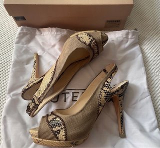 Zapato Peep Toe Uterqüe Beige y Marrón
