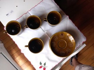 Tazas y platos Nescafé
