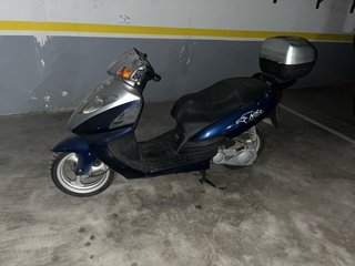 Daelim SN 125 Scooter 1999