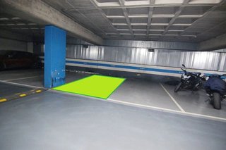 Garaje en venta en Artigas - Llefià en Badalona