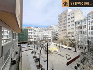 Oficina en alquiler en Ensanche en Coruña (A)
