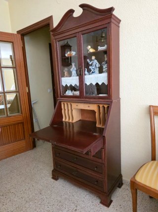 Mueble vitrina escritorio antiguo madera