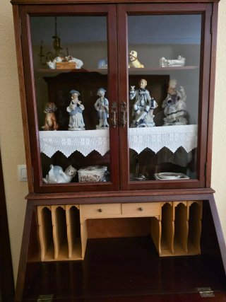 Mueble vitrina escritorio antiguo madera