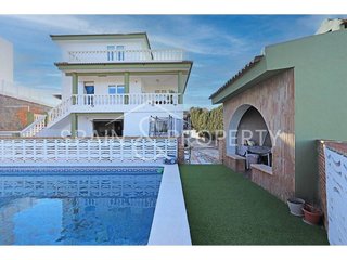 Chalet en venta en Monserrat