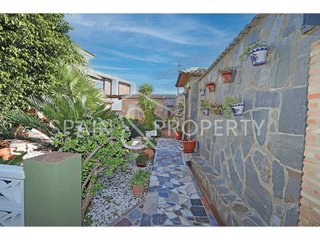 Chalet en venta en Monserrat