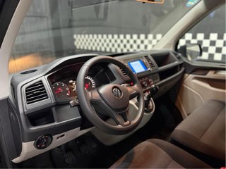 Volkswagen Caravelle 2017