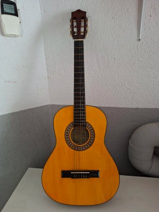 Guitarra Clásica Victoria pequeña