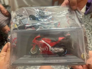 Maqueta Moto GP 1:18 Aprilia Aleix Espargaró