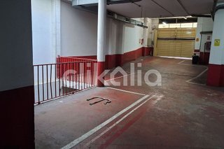 Garaje en venta en Centre en Cornellà de Llobregat