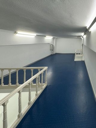 Local comercial en alquiler en Ensanche en Coruña (A)