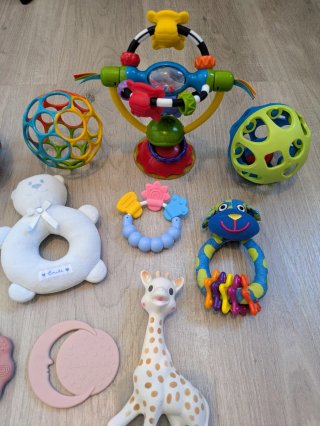 Lote juguetes bebé 0-12 meses