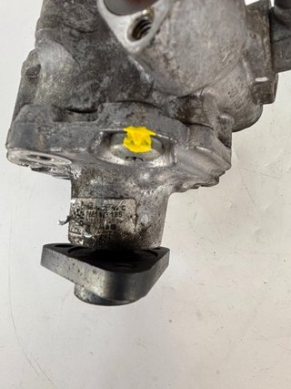 Bomba direccion Porsche Cayenne 7P5422154C
