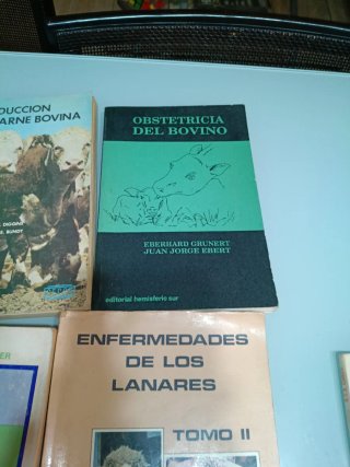 Libros técnicos de veterinaria y ganadería