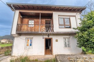 Casa en venta en Santa María de Cayón
