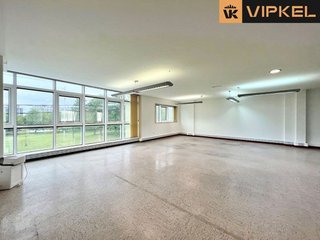 Oficina en alquiler en Os Mallos - San Cristóbal en Coruña (A)