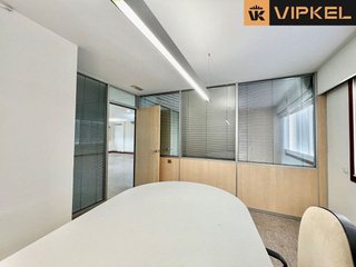 Oficina en alquiler en Os Mallos - San Cristóbal en Coruña (A)