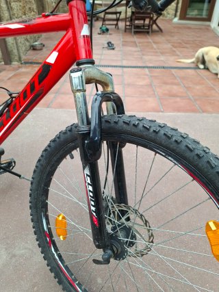 Bicicleta MTB Cloot 26 con frenos de disco