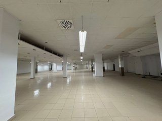 Local comercial en alquiler en Alcalá del Río