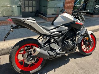 Yamaha MT-03 Naked Moto