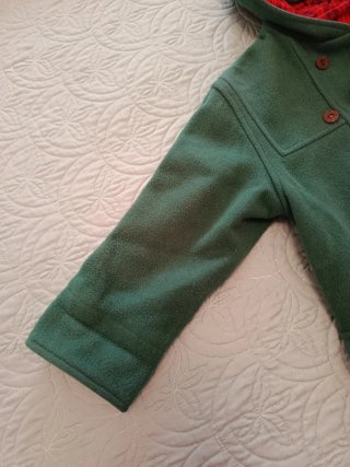 Abrigo Tintoretto verde con forro Tartán rojo