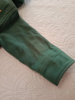 Abrigo Tintoretto verde con forro Tartán rojo