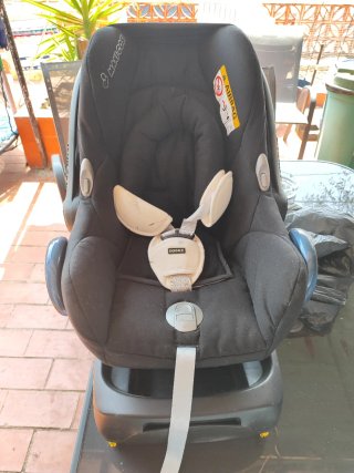 Maxi-Cosi Seggiolino Auto Nero familyfix + adattatore