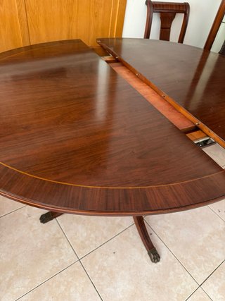 Mesa de comedor redonda + 4 sillas
