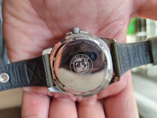 Reloj Citizen Eco-Drive Verde Militar