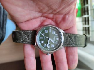 Reloj Citizen Eco-Drive Verde Militar