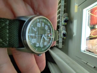 Reloj Citizen Eco-Drive Verde Militar