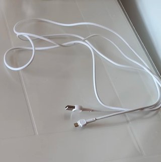Cable USB Blanco